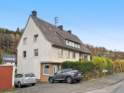 Foto - Haus zum Kaufen in Siegen 695.000,00 € 353 m²