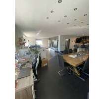 Wohnung zum Kaufen in Blumberg 219.000,00 € 131.7 m²