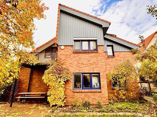Foto - Haus zum Kaufen in Burgwedel 795.000,00 € 244 m²
