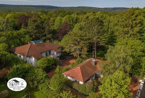 Foto - Haus zum Kaufen in Wennigsen (Deister) 1.099.000,00 € 450 m²