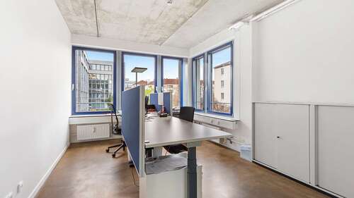Foto - Büro in München 992,00 € 40 m² - 992,00&nbsp;EUR Kaltmiete, ca.&nbsp; 40,00&nbsp;m&sup2;