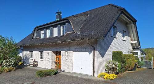 Foto - Haus zum Kaufen in Much 635.000,00 € 232 m²