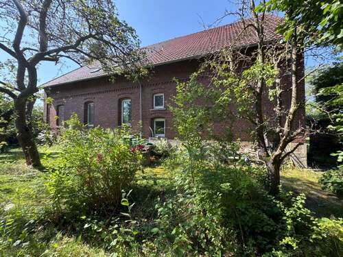 Foto - Haus zum Kaufen in Obernkirchen 150.000,00 € 260 m²