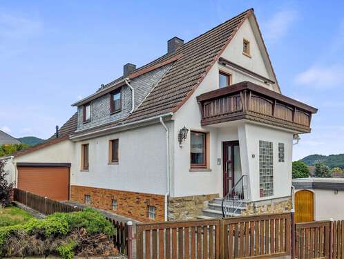 Foto - Haus zum Kaufen in Biedenkopf 250.000,00 € 178.53 m²