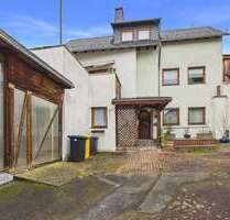 Haus zum Kaufen in Bornich 178.000,00 € 196 m²