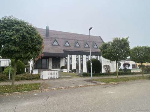 Foto - Haus zum Kaufen in Erkenbrechtsweiler 699.000,00 € 386 m²