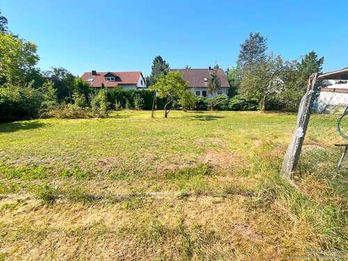 Foto - Grundstück zu verkaufen in Schwanstetten 320.000,00 € 726 m²