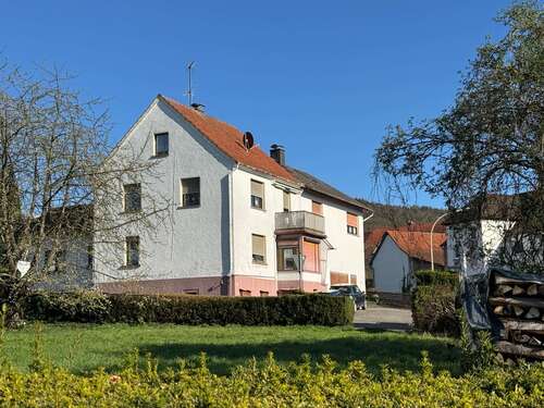 Foto - Haus zum Kaufen in Linsengericht 199.000,00 € 185 m²