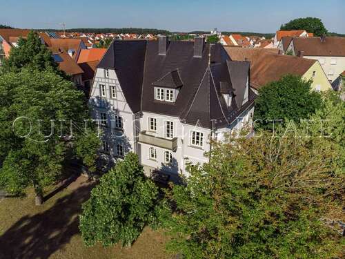 Foto - Haus zum Kaufen in Neuendettelsau 1.250.000,00 € 366 m²