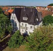 Haus zum Kaufen in Neuendettelsau 1.250.000,00 € 366 m²