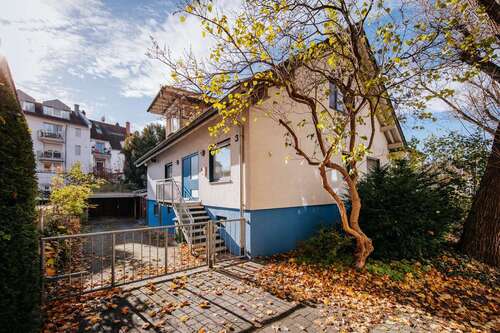 Foto - Haus zum Kaufen in Freiburg im Breisgau 890.000,00 € 194 m²