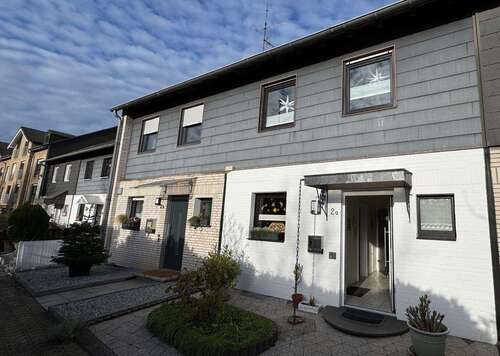 Foto - Haus zum Kaufen in Neukirchen-Vluyn 349.000,00 € 110 m²