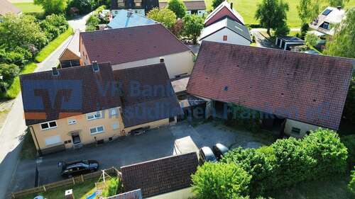 Foto - Haus zum Kaufen in Feuchtwangen 395.000,00 € 180 m²