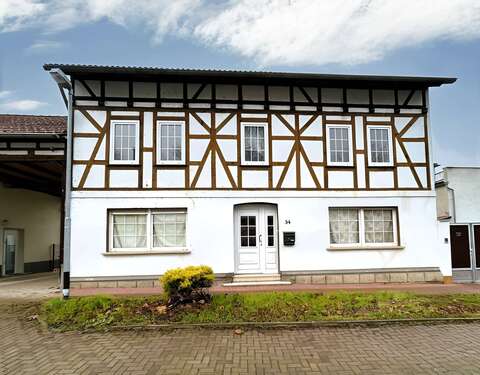 Foto - Haus zum Kaufen in Riethnordhausen 169.000,00 € 163 m²