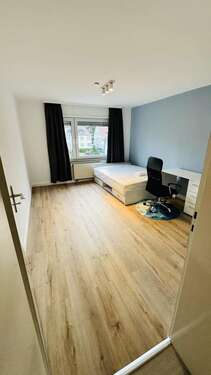Foto - WG-Zimmer in Stuttgart 560,00 € 16 m²