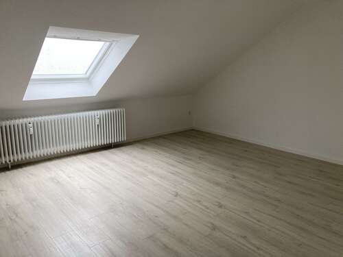 Foto - Wohnung zum Mieten in Neustadt 423,00 € 47 m²