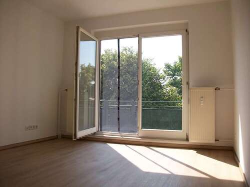 Foto - Wohnung zum Mieten in Naumburg (Saale) 350,00 € 50.87 m²