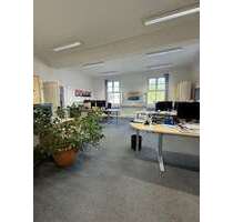 Büro in Erlangen 2.400,00 € 180 m²