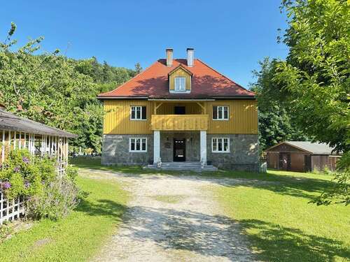 Foto - Haus zum Kaufen in Perasdorf 295.000,00 € 200 m²