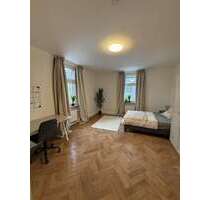 WG-Zimmer in Nürnberg 500,00 € 186.5 m²