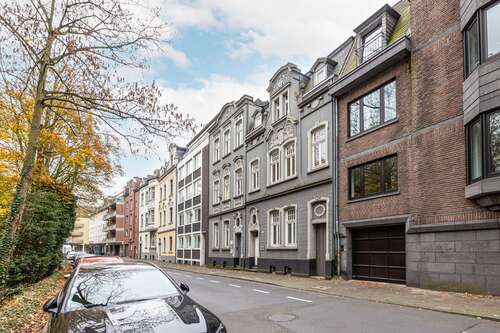 Foto - Haus zum Kaufen in Neuss 749.000,00 € 202 m²