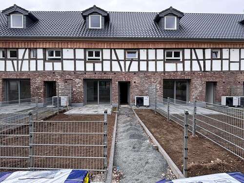 Foto - Haus zum Mieten in Hennef 1.650,00 € 111 m²