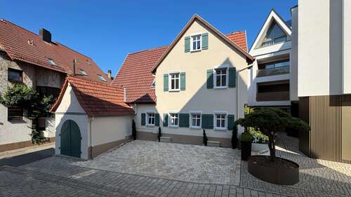 Foto - Wohnung zum Mieten in Metzingen 1.325,00 € 141.8 m²