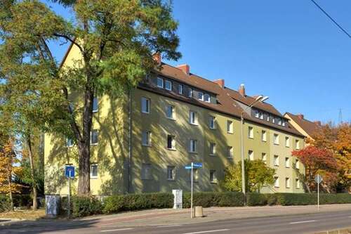 Foto - Wohnung zum Mieten in Halle 294,00 € 42.01 m²