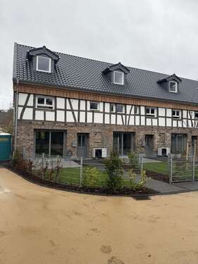 Foto - Haus zum Mieten in Hennef 1.650,00 € 104 m²