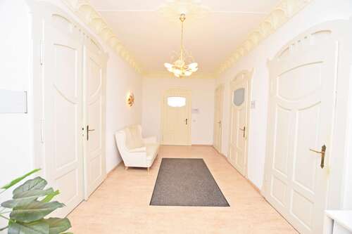 Foto - Büro in Annaberg-Buchholz 375,00 € 94 m²