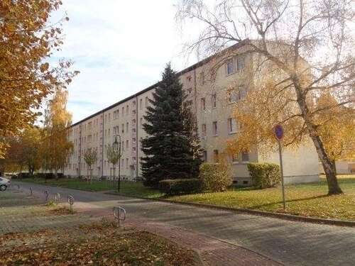 Foto - Wohnung zum Mieten in Braunsbedra 210,00 € 34.85 m²