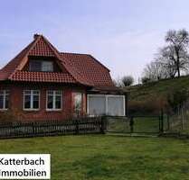 Haus zum Kaufen in Delligsen 350.000,00 € 197 m²