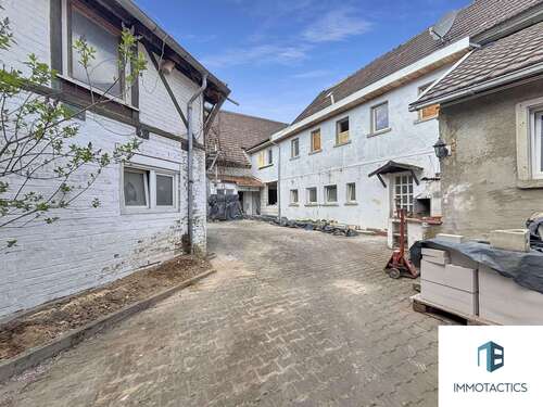 Foto - Haus zum Kaufen in Alzey 225.000,00 € 250 m²