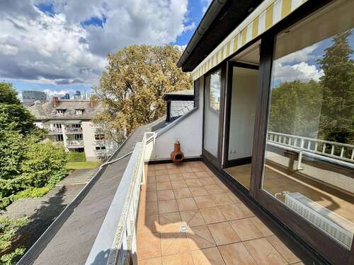 Foto - Wohnung zum Mieten in Frankfurt 1.590,00 € 115 m²