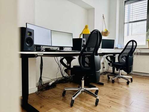Foto - Büro in Köln 1.100,00 € 12 m² - 1.100,00&nbsp;EUR Kaltmiete, ca.&nbsp; 12,00&nbsp;m&sup2;