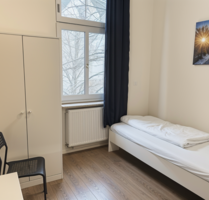Wohnung zum Mieten in Frankfurt 450,00 € 9 m²