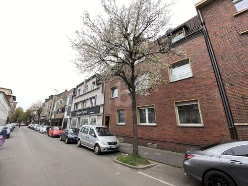 Foto - Haus zum Kaufen in Duisburg 370.000,00 € 245 m²