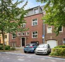 Haus zum Kaufen in Mönchengladbach 1.350.000,00 € 551 m²