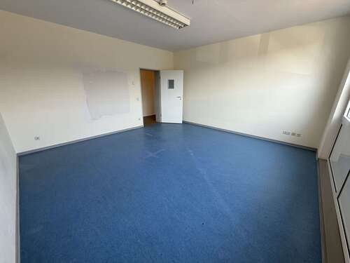 Foto - Büro in Trittau 676,20 € 98 m² - 676,20&nbsp;EUR Kaltmiete, ca.&nbsp; 98,00&nbsp;m&sup2;