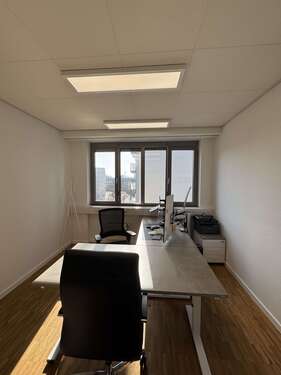 Foto - Büro in Dresden 550,00 € 20 m² - 550,00&nbsp;EUR Kaltmiete, ca.&nbsp; 20,00&nbsp;m&sup2;