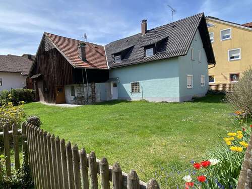 Foto - Haus zum Kaufen in Tiefenbach 128.000,00 € 136 m²
