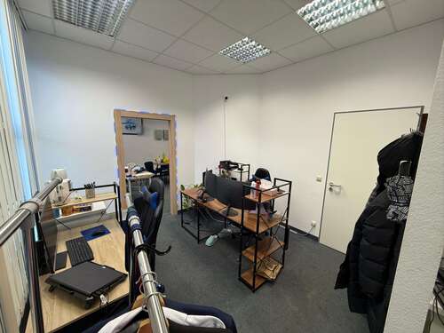 Foto - Büro in Frankfurt am Main 403,00 € 15.49 m²