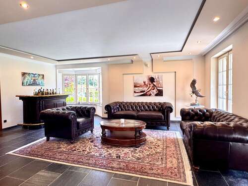 Foto - Haus zum Kaufen in Mönchengladbach 1.590.000,00 € 301.25 m²