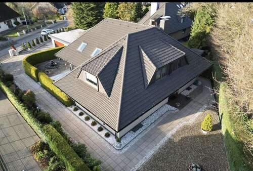 Foto - Haus zum Kaufen in Kaltenkirchen 698.400,00 € 415 m²