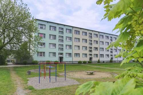 Foto - Wohnung zum Kaufen in Milmersdorf (2) 100.000,00 € 103.13 m²