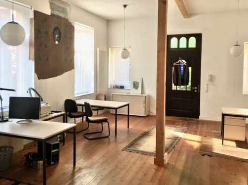 Foto - Büro in Bonn 950,00 € 67.5 m² - 950,00 EUR Kaltmiete, ca.  67,50 m²