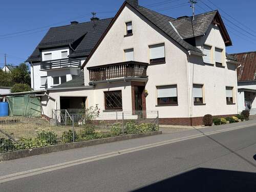 Foto - Haus zum Kaufen in Langenfeld 135.000,00 € 101 m²