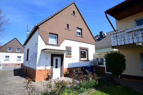 Foto - Haus zum Kaufen in Groß-Zimmern 399.000,00 € 240 m²