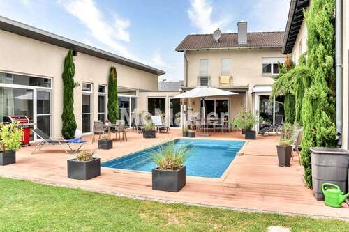 Foto - Haus zum Kaufen in Steinmauern 1.099.000,00 € 242.65 m²