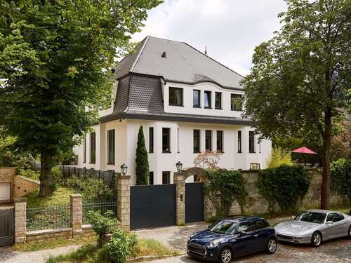 Foto - Haus zum Kaufen in Berlin 5.800.000,00 € 685 m²